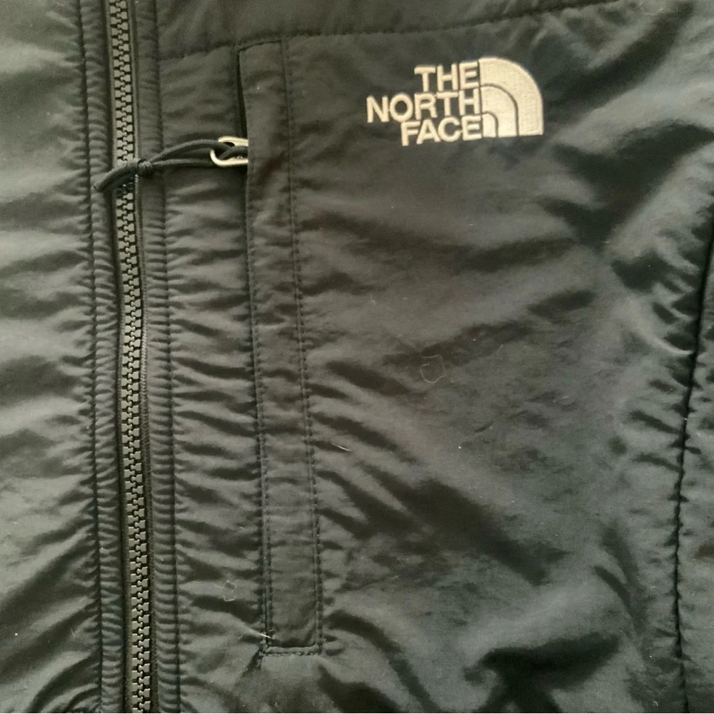 The North Face Black Full-Zip Jacket - Picture 5 of 6